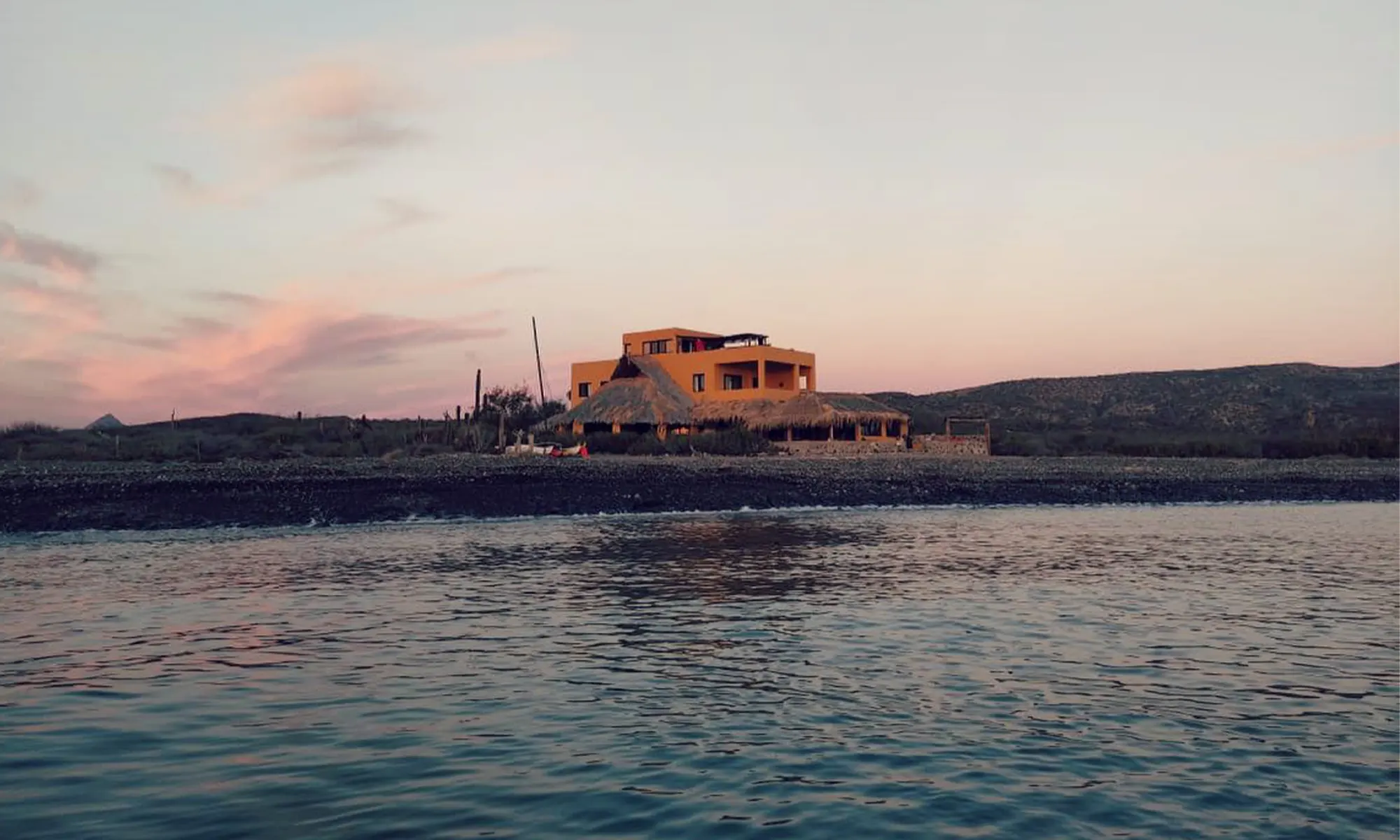 Destino-Los-Cabos-magazine_blog_The Best Spots for Dining on the Sand in Baja 07